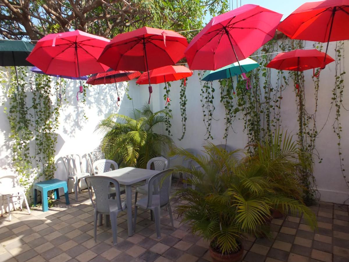 Hotel Malecon Del Rio Баранкила Екстериор снимка